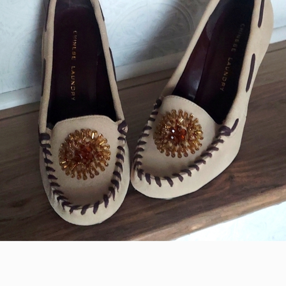 Chinese Laundry Beige Mary Janes SZ 9